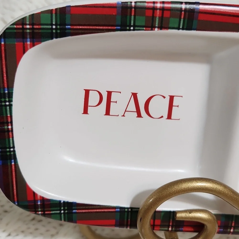 CELEBRATE IT CHRISTMAS DISH